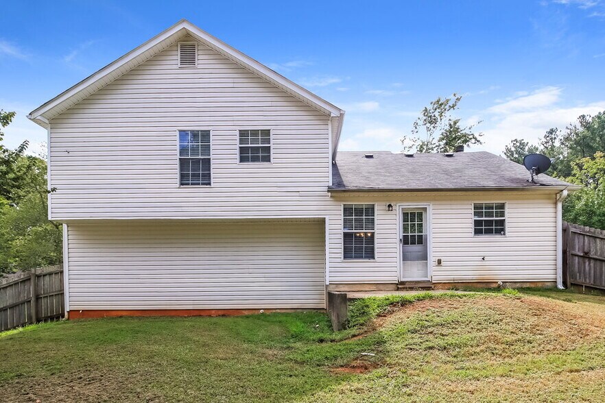 Building Photo - 209 Brandon Ridge Cir