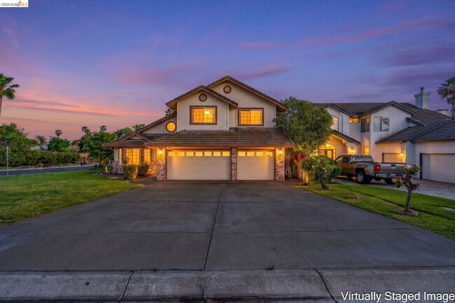 Building Photo - 5650 Edgeview Dr