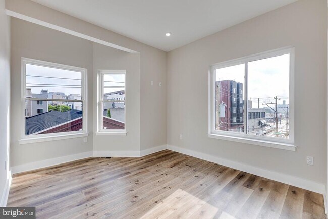 Building Photo - 1434 Parrish St