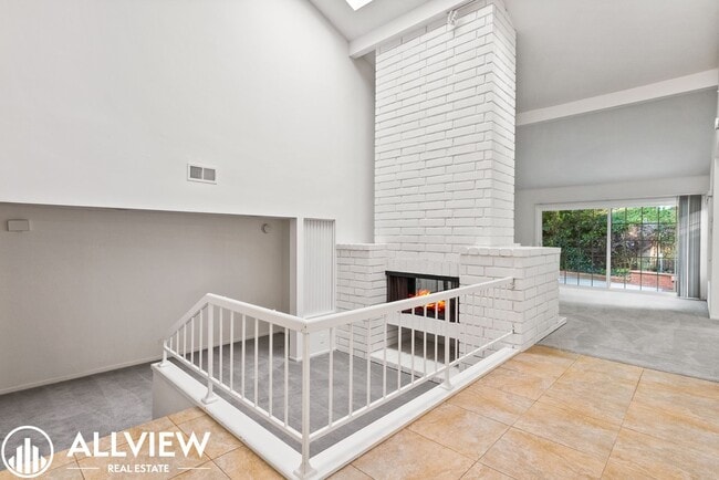 Building Photo - Spacious 4 bed, 2.5 bath Home Available Now in the Turtle Rock community
