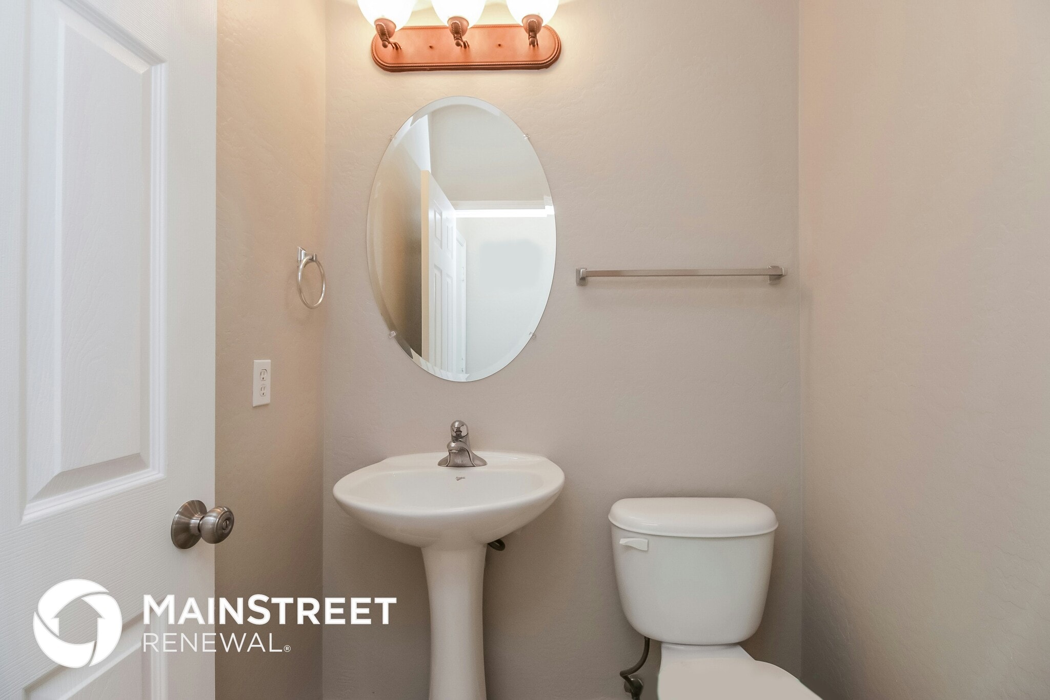 Building Photo - 3618 W Vineyard Rd