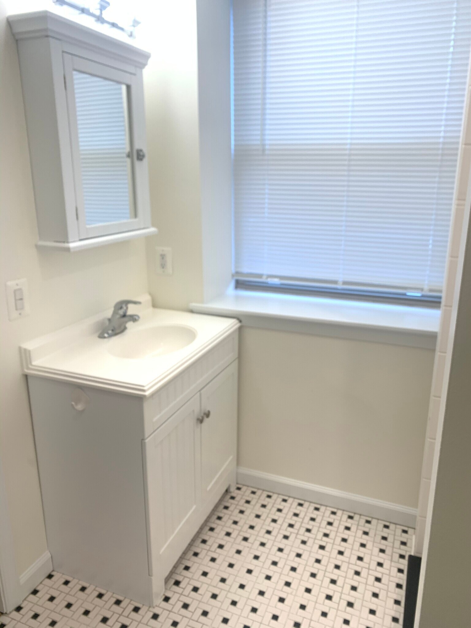 Building Photo - 1538 S 9th St