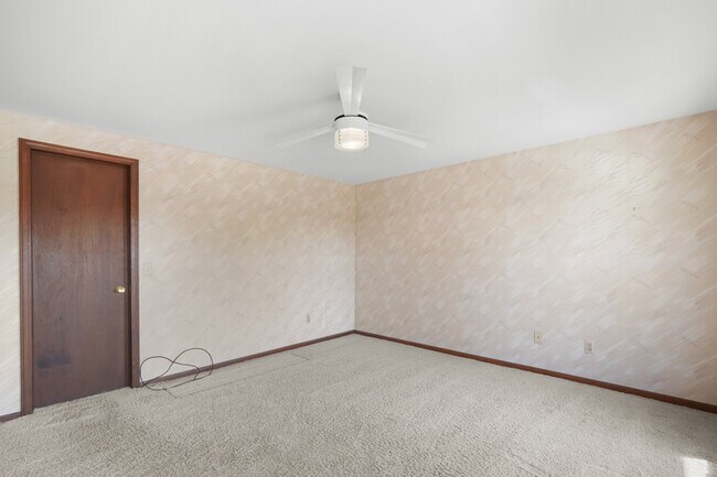 Building Photo - 3072 Brewster Ct