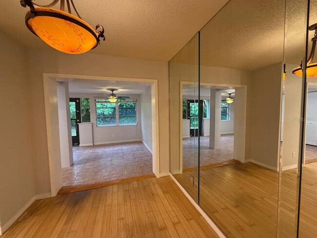 Building Photo - 1217 McMullen Booth Rd