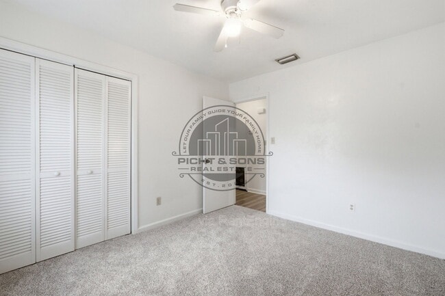 Building Photo - 1818 Sylvan Ct