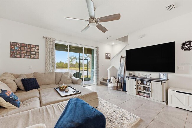 Building Photo - 32992 Major Oak Dr