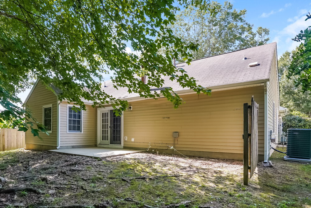 Building Photo - 409 Laurens Way