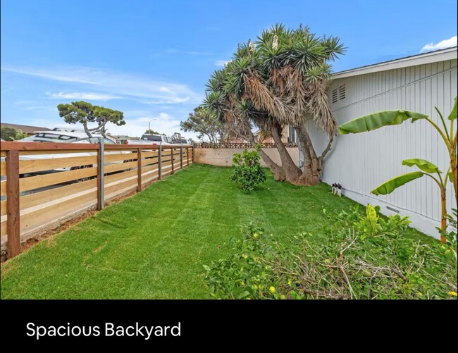 Building Photo - 2 bedrooms duplex FOR RENT in Imperial Beach.