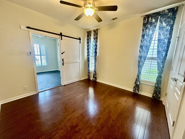 Building Photo - Spacious Updated Home in Sun City!