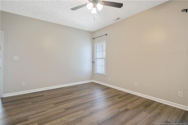 Building Photo - 1535 Dixon Dr