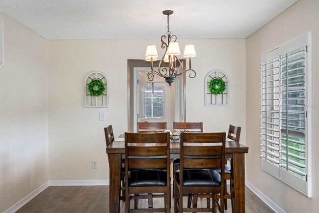 Building Photo - 2301 Millcreek Ct