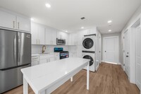 Building Photo - 5 Pavonia Ct