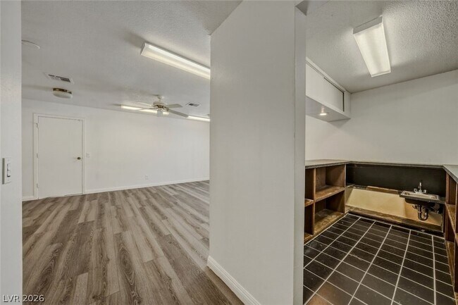 Building Photo - 6760 W Oakey Blvd