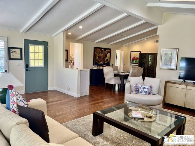 Building Photo - 73450 Country Club Dr