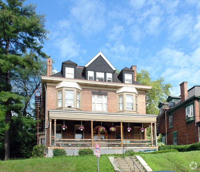 Building Photo - 342 S Graham St