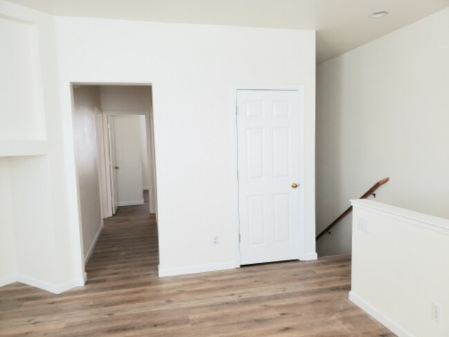 Building Photo - 1738 Thornton Pl