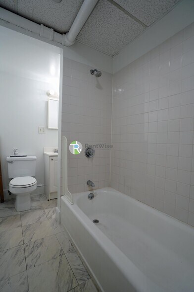 Building Photo - 14 Orkney Rd