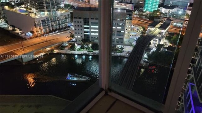 Building Photo - 31 SE 5th St