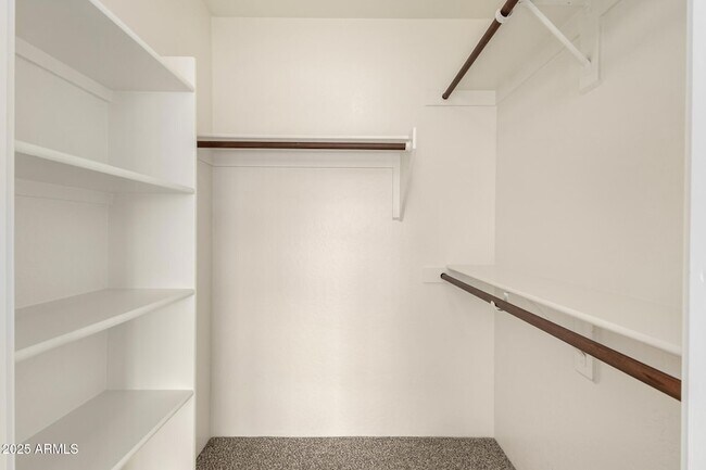 Building Photo - 11260 N 92nd St