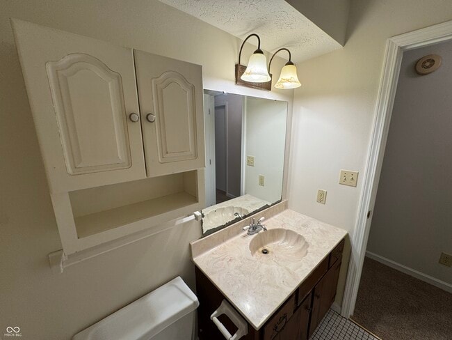 Building Photo - 488 Orchardview Dr