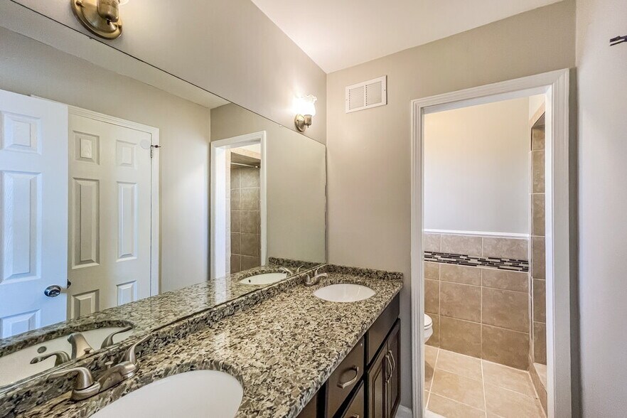 Building Photo - 1536 Moseley Ln