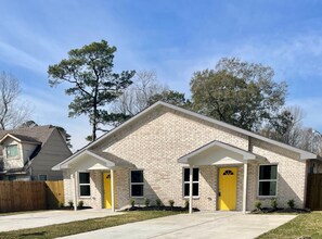 Building Photo - 9119 Sherbourne St