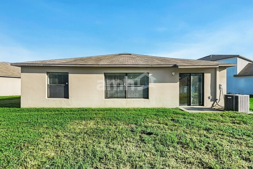 Building Photo - 10132 Carloway Hills Dr