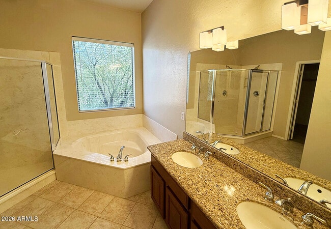 Building Photo - 4537 E Thunder Hawk Rd