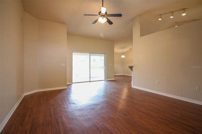 Building Photo - 3002 Chasewood Dr