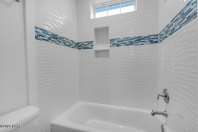 Building Photo - 8408 Warner Pl