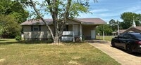 Building Photo - 1213 Terri Cir