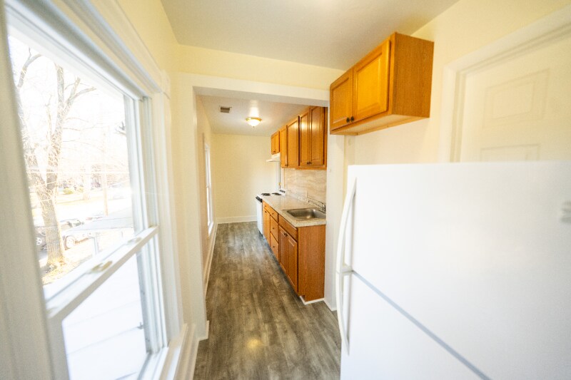 Building Photo - 517 High St