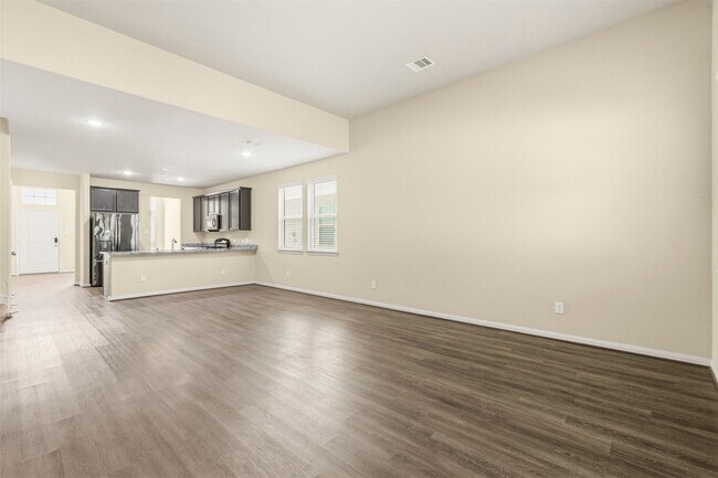 Building Photo - 6131 Carpenters Cove Ln