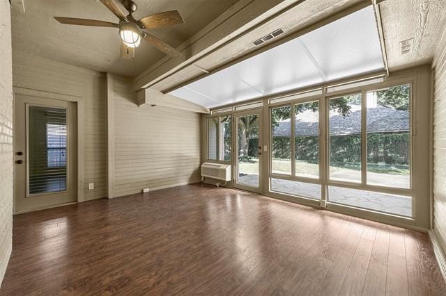 Building Photo - 2204 Sapphire Dr