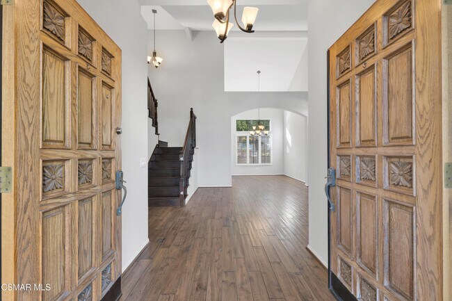 Building Photo - 487 Bernini Ct