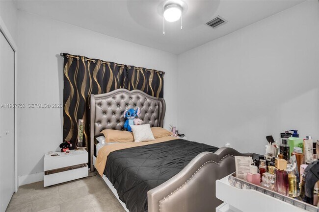 Building Photo - 1515 SW 65th Pl