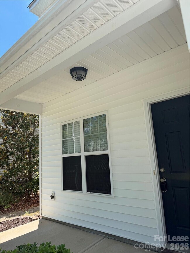 Building Photo - 14065 Singleleaf Lane