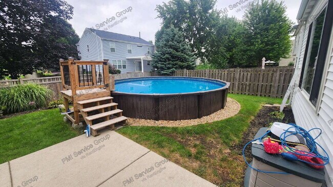 Building Photo - 1523 Schumacher Dr