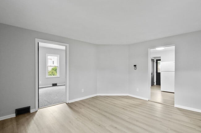 Building Photo - Cozy 3 bedroom home in Penn Hills availabl...