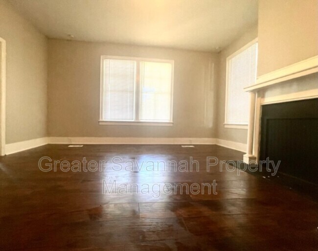 Building Photo - 721 E 36th St