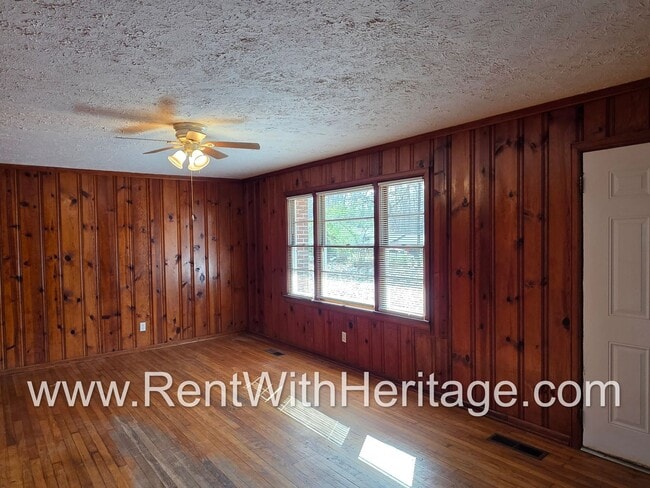 Building Photo - AWESOME RANCH HOME/ TOTAL ELECTRIC /2 LIVINGROOMS / ALMOST HALF ACRE / GREAT LOCATION/ POPULAR BR...