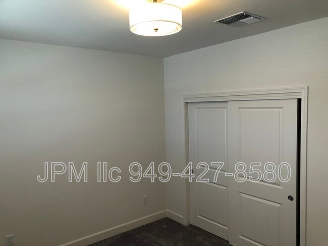 Building Photo - 11196 Grazing Cattle Ln