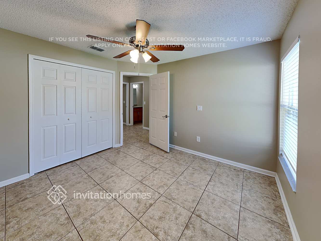 Building Photo - 2800 Falcon Crest Pl