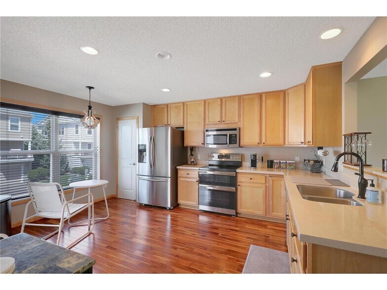 Building Photo - 15225 Fanning Dr N