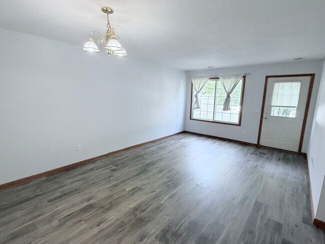 Building Photo - 393 Leeward Trail