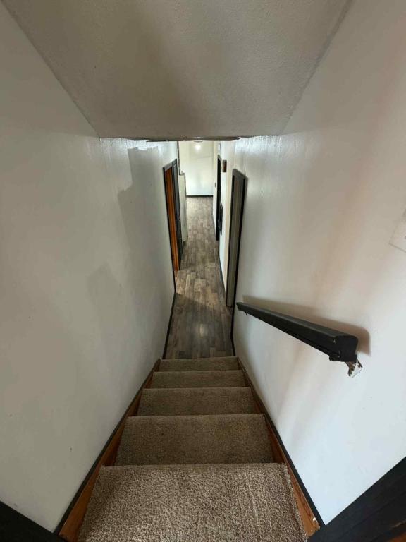 Building Photo - 910 N 14th St