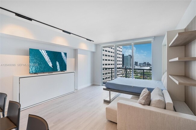Building Photo - 325 S Biscayne Blvd