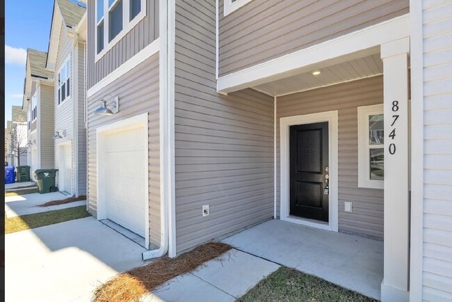 Building Photo - 8740 Silver Perch Ln