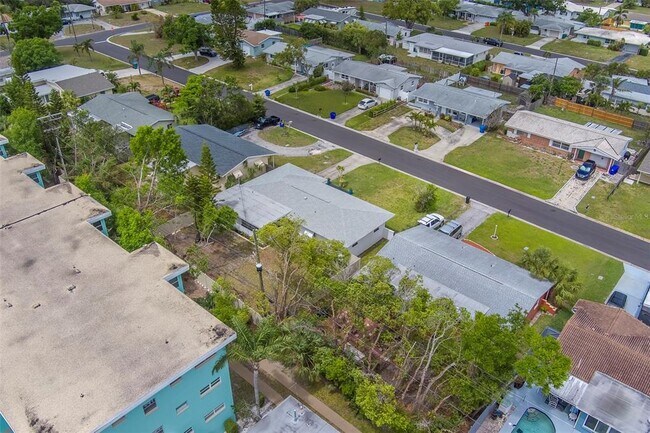 Building Photo - 11424 79th Ave