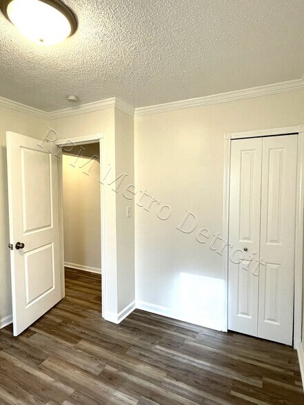Building Photo - 3567 Spruce St